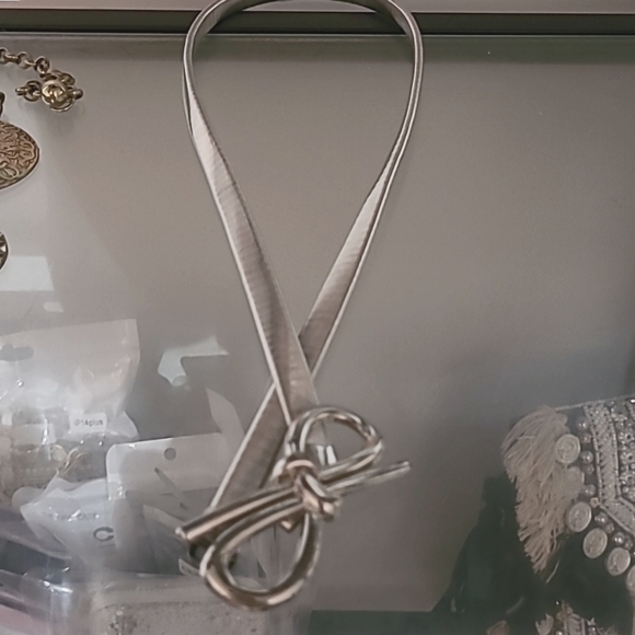 SILVER BELT - Picture 2 of 2